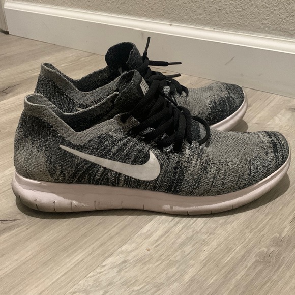 COPY - Nike Free Run Flyknits - Picture 1 of 10